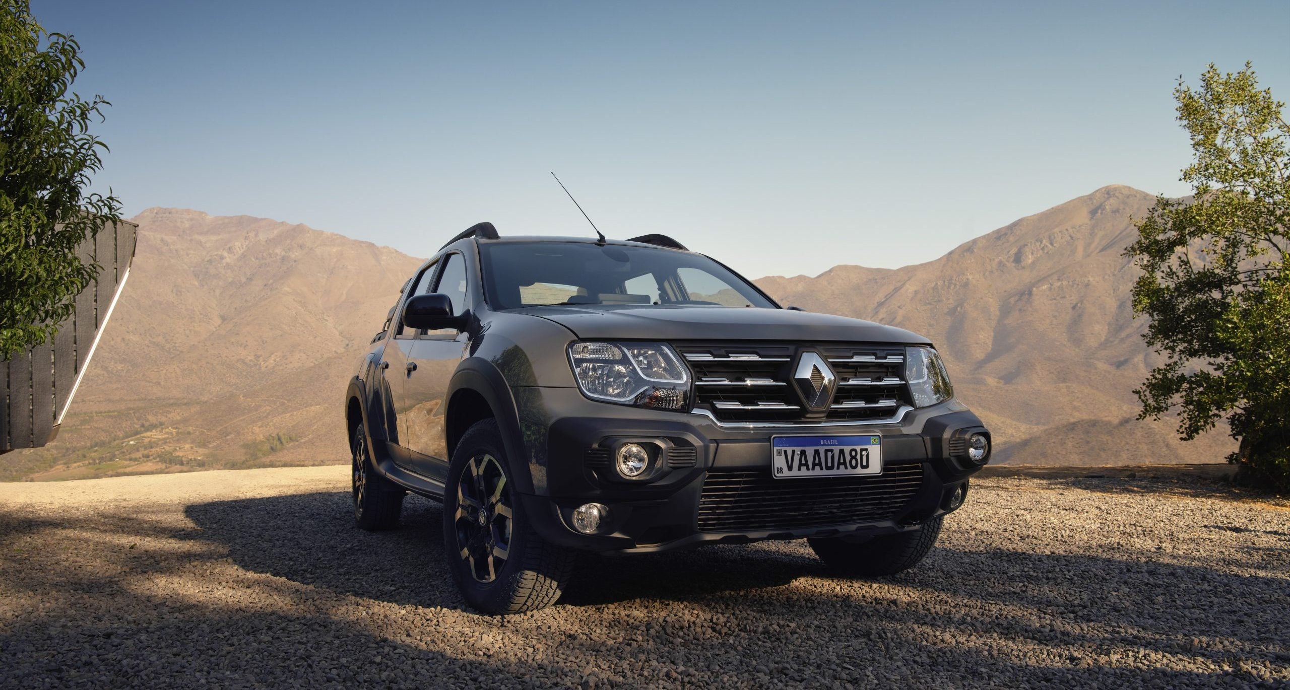Renault Oroch 2024: Diseño moderno y robusto de la mejor pickup compacta para trabajo y aventura.