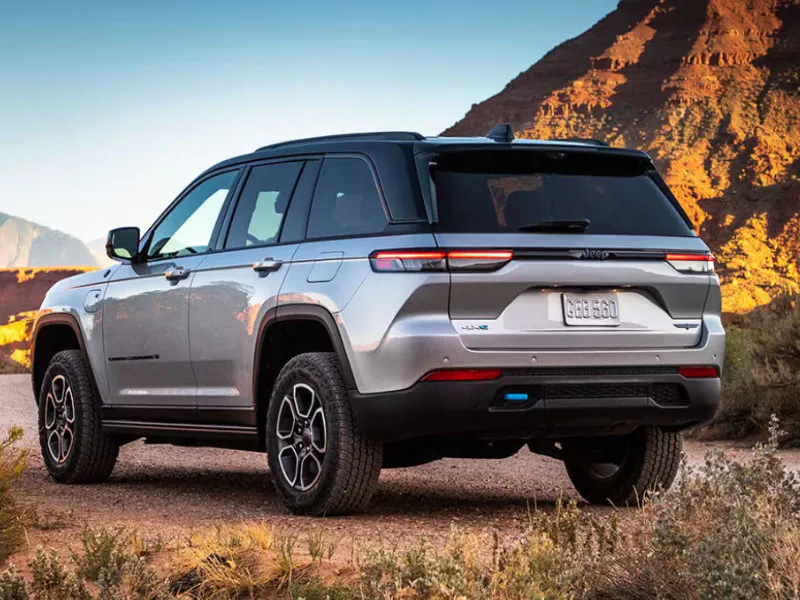 2024 Grand Cherokee 4xE