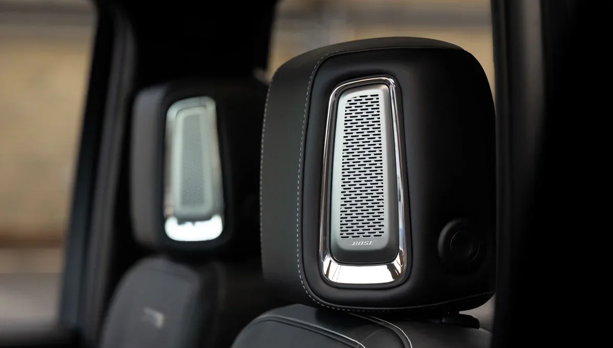 2027 GMC Sierra 1500 headrest speakers