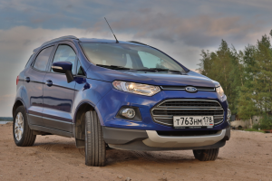Blue Ford Eco Sport