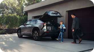 Hands-Free Power Liftgate