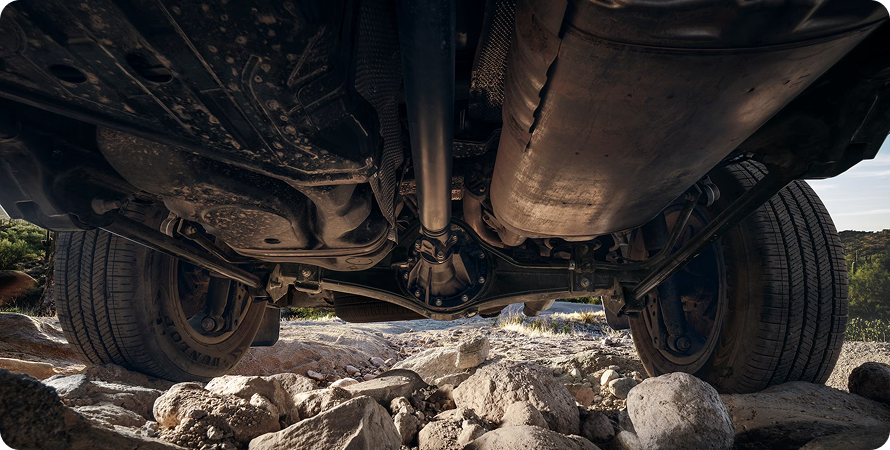 Land Cruiser exterior view 3