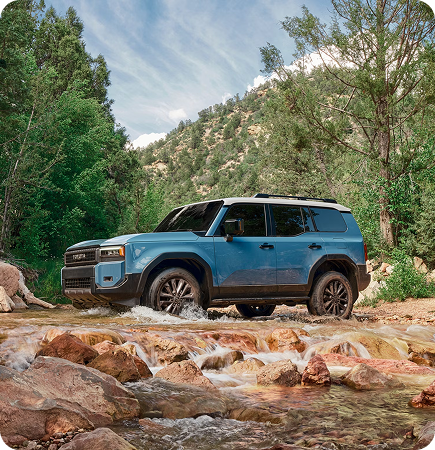 Land Cruiser exterior view 6