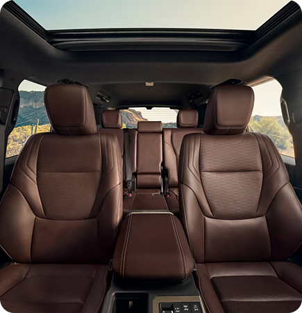 Land Cruiser interior view 5