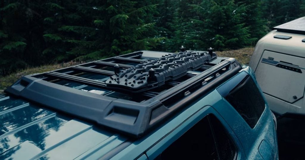 The roof rack and crossbars of the 2026 Toyota 4Runner for mounting gear