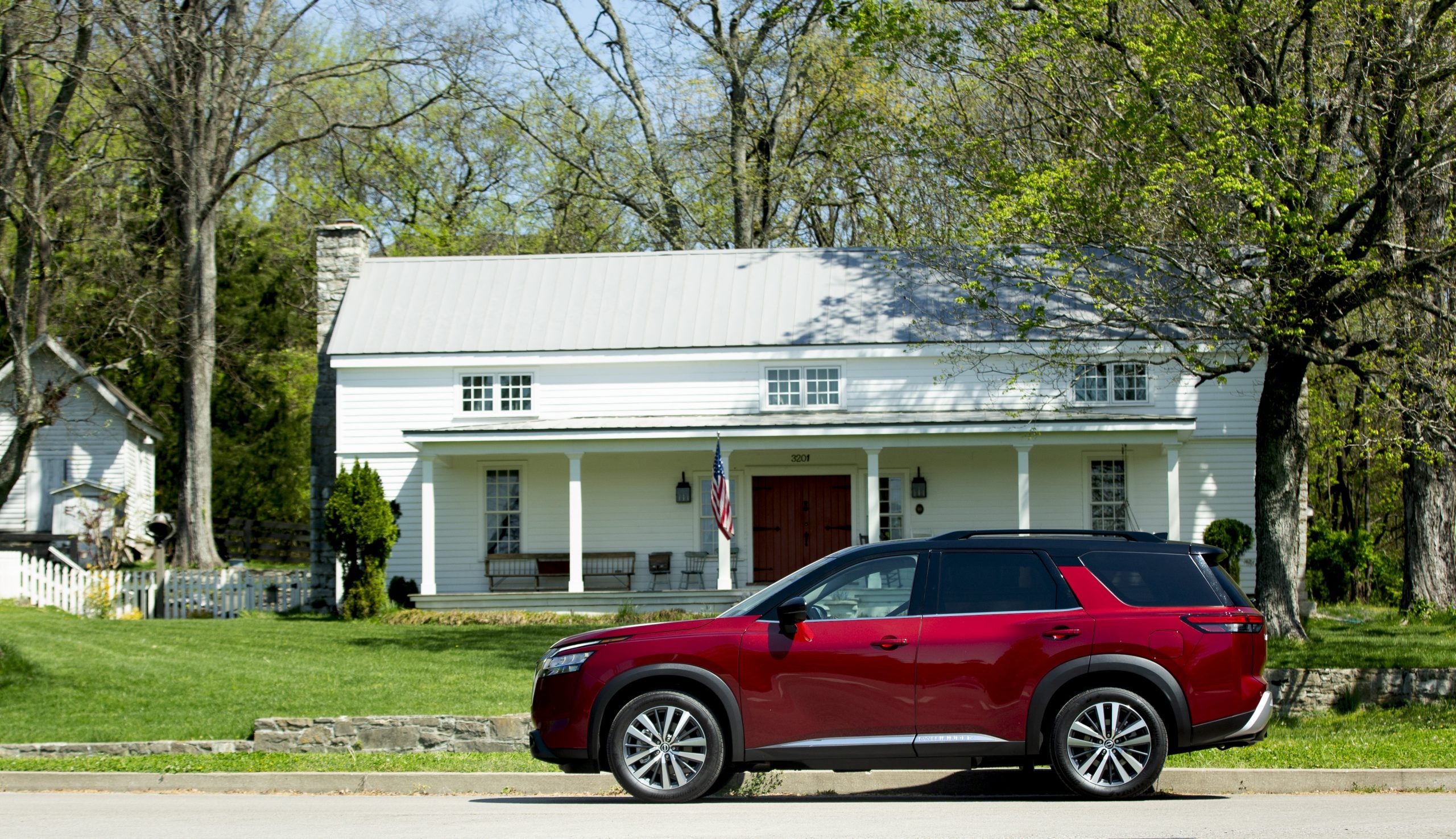 2022 Nissan Pathfinder - image 04