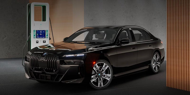 BMW i7