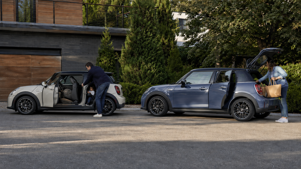 MINI Hardtop 2 Door vs 4 Door