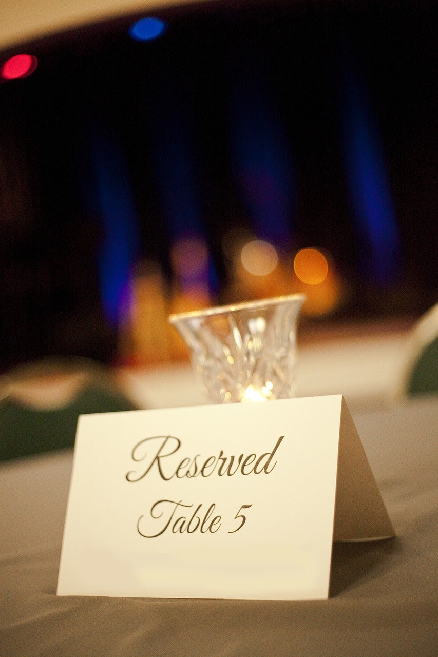 reservation-513102_1280