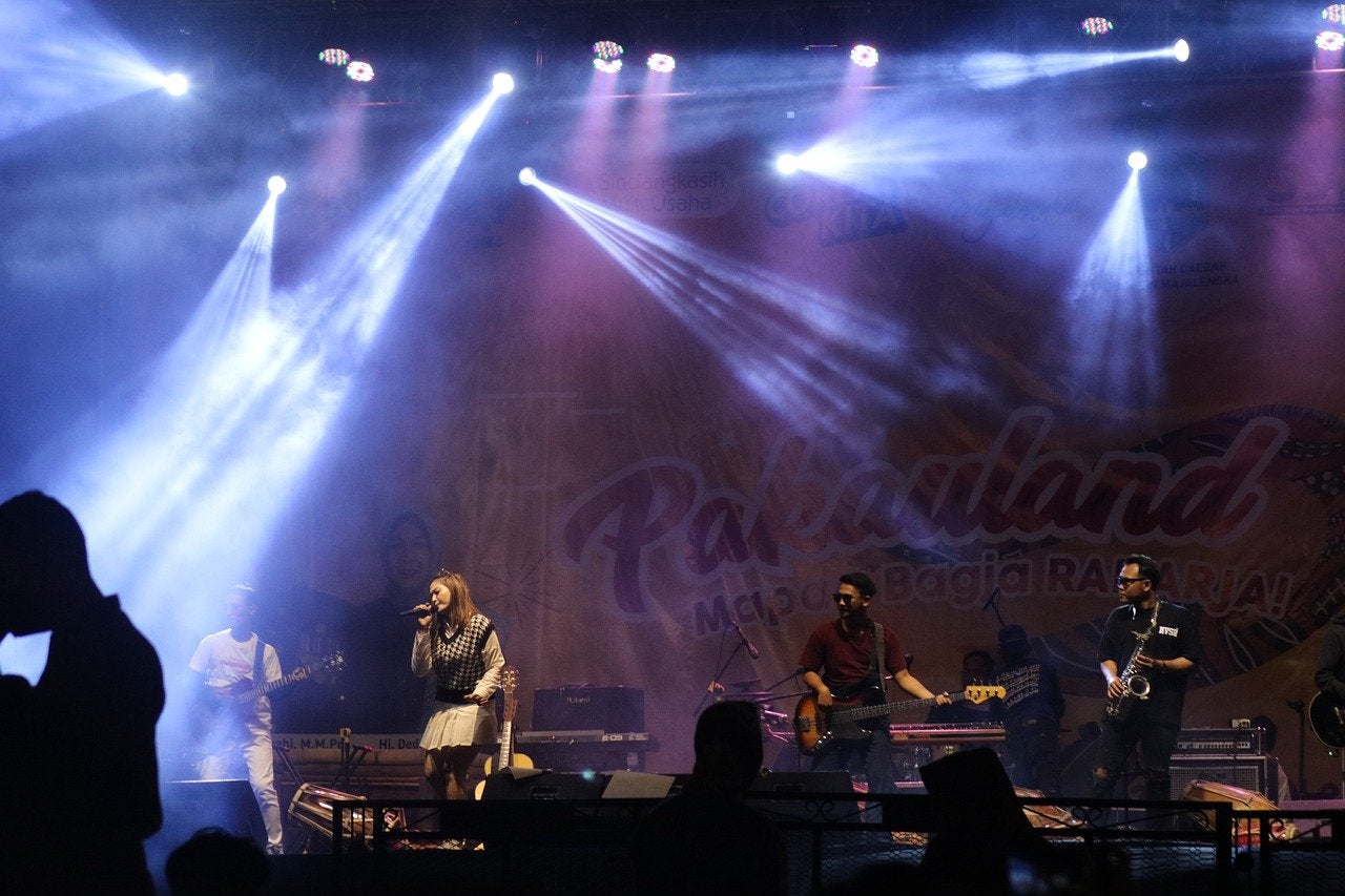 concerts-g355d05852_1280