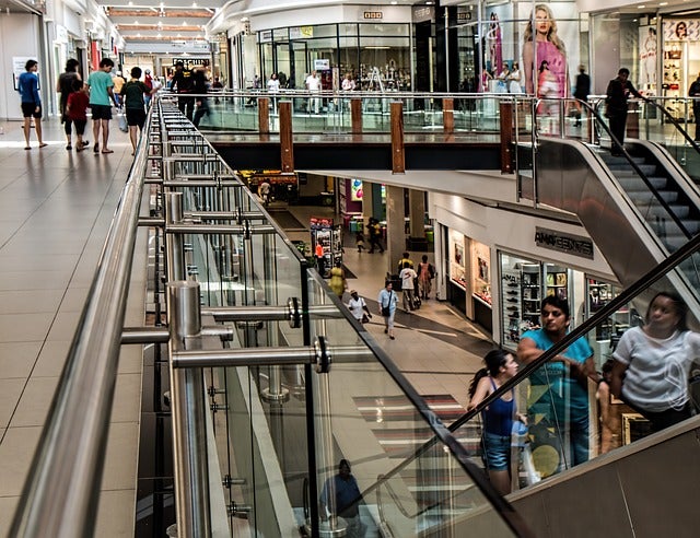 Shopping Spots Near Cincinnati, OH - Beechmont Ford