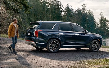 Hands-free smart liftgate