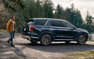 Hands-free smart liftgate