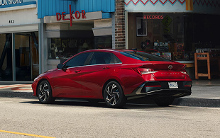 17-inch alloy wheels