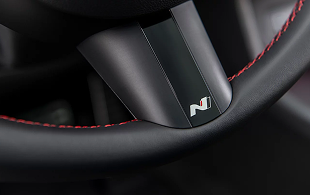 N Line leather-wrapped steering wheel