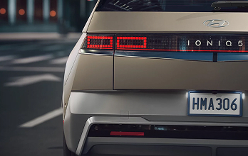 Rear windshield wiper