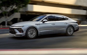 Coupe-like silhouette