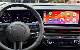 Wireless Apple CarPlay or Android Auto