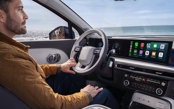 Wireless Apple CarPlay® and Android Auto™