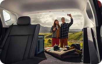 60/40 split fold-down rear seat