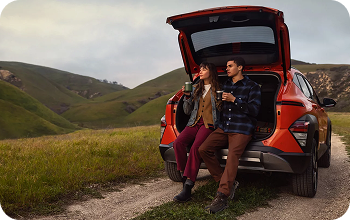 Available hands-free smart power liftgate