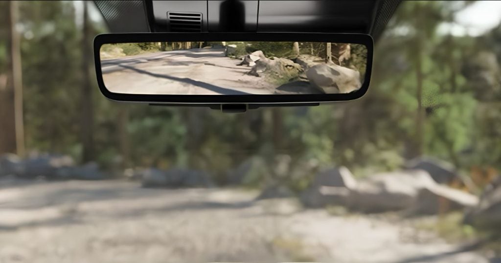Full Digital Rearview Mirror in the 2026 Hyundai Santa Fe