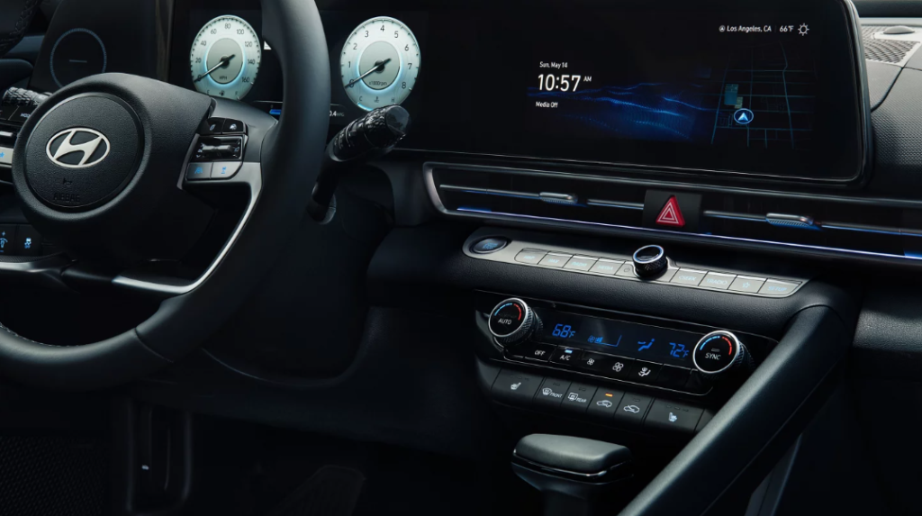 Hyundai Elantra Interior