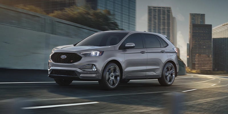 A silver 2023 Ford Edge.