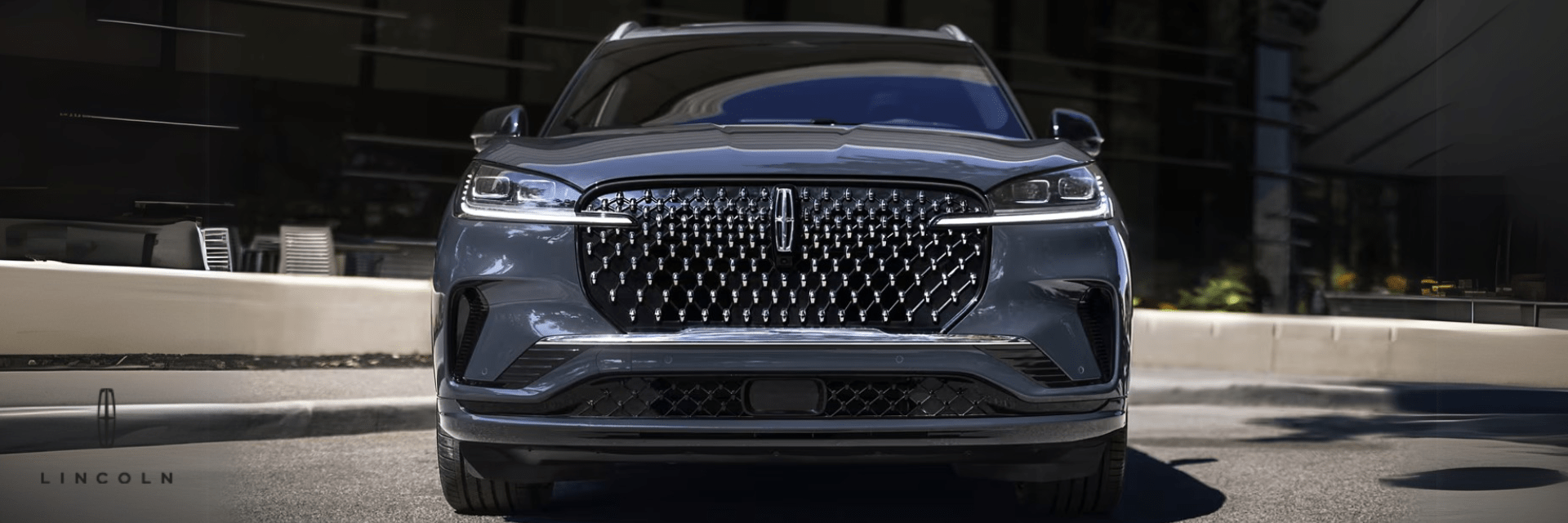 Selection of used Lincoln models including Navigator, Aviator, and Nautilus