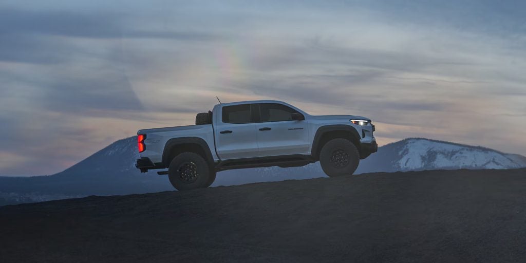 white chevy colorado