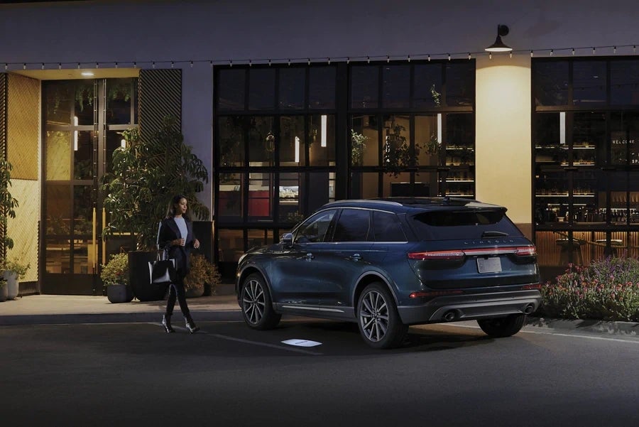 2021 Lincoln Corsair with approach detection