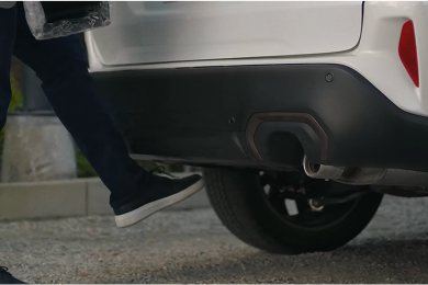 Available Hands-Free Power Rear Gate