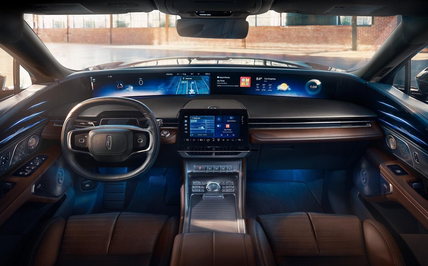 Lincoln Nautilus interior with the 48 inch panoramic display and brown leather seats