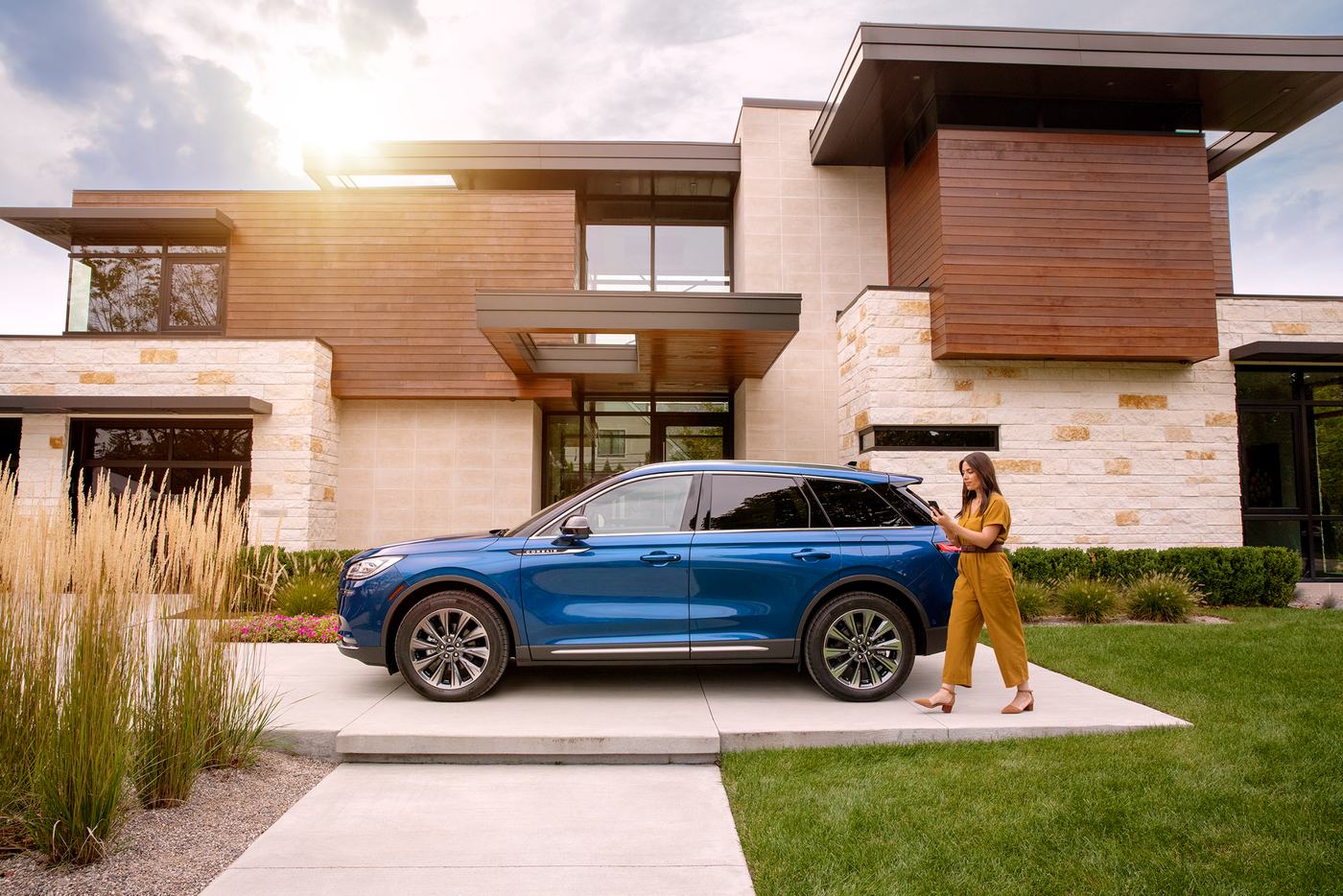 Lincoln Pickup and Delivery, Lincoln loaner handoff at home, Weatherford TX