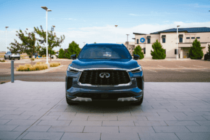 A 2023 Moonstone Blue INFINITI QX60