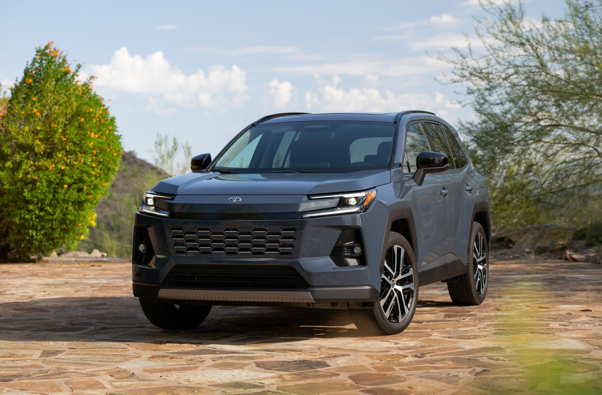 2026_Toyota-RAV4-HEV_Limited_StormCloud_008_NR