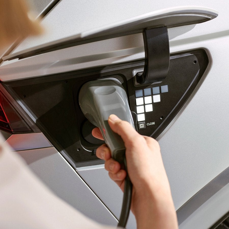 2022 Hyundai IONIQ 5 ultra fast charging options