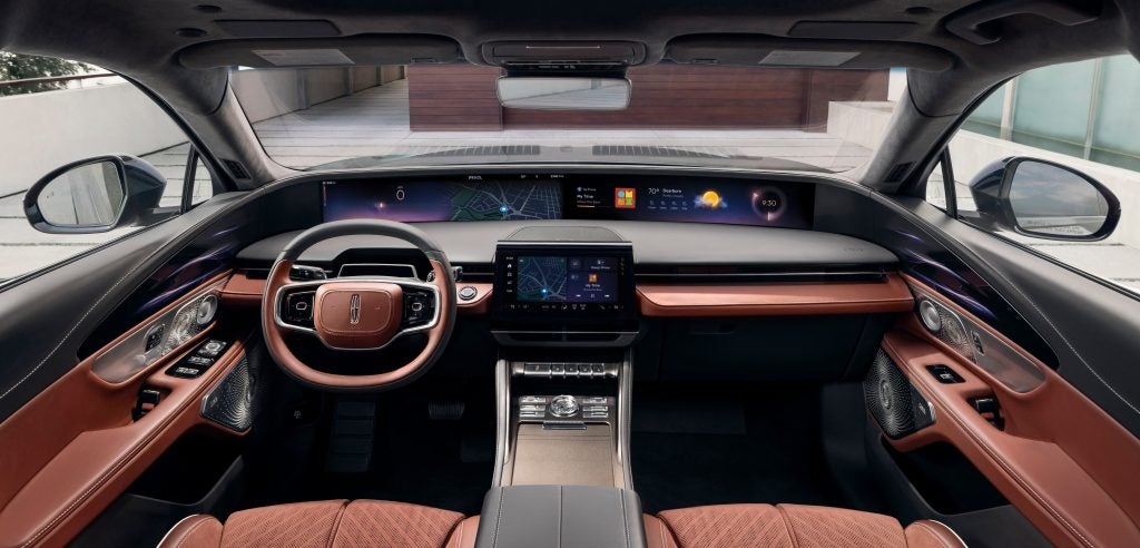 Lincoln Nautilus interior dash