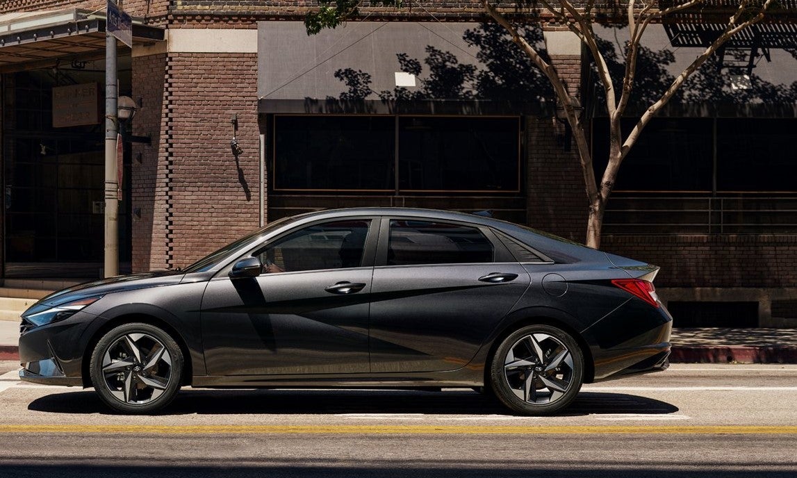 Explore the Hyundai Elantra