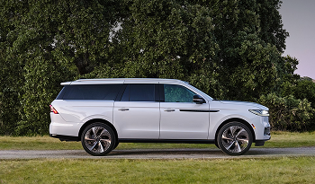 2026 Lincoln Navigator SUV in Washington DC