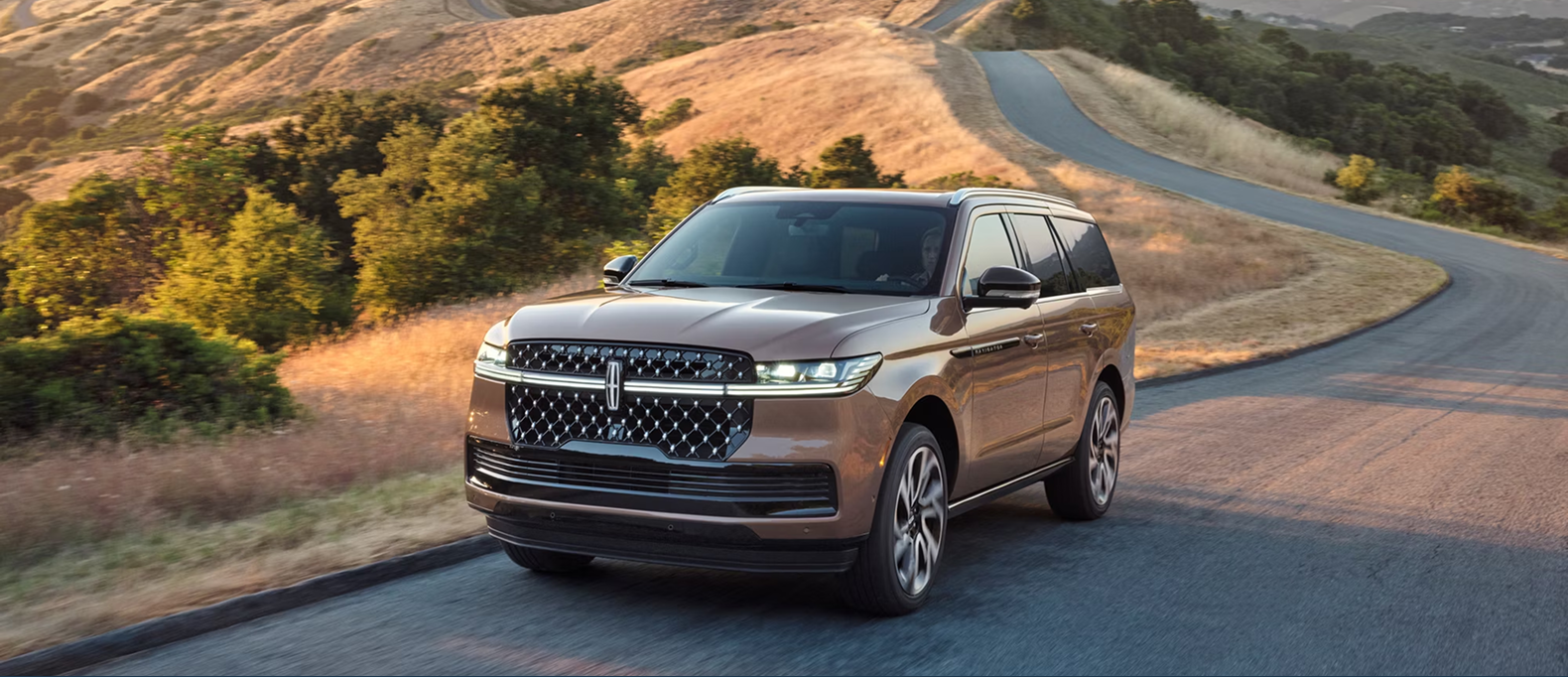 Lincoln Navigator on the road