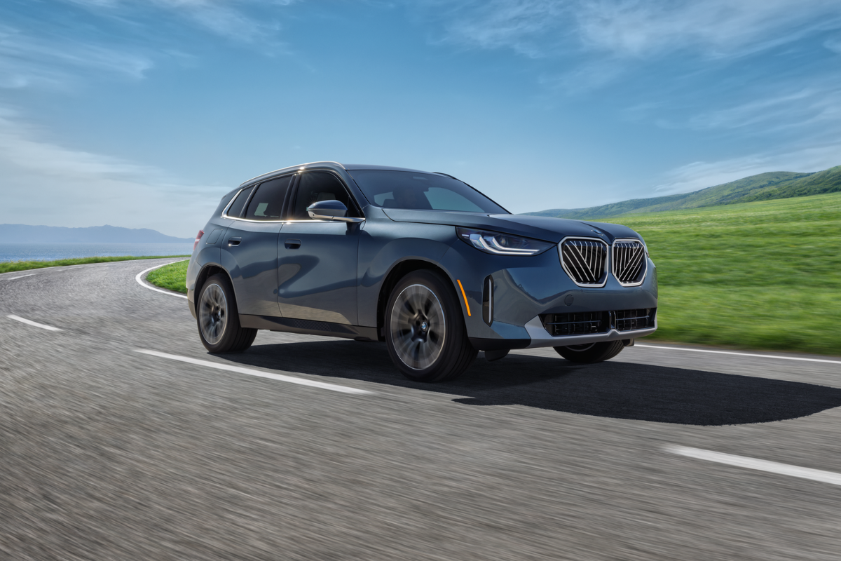 2026 BMW X3 30 xDrive Exterior 2026 BMW X3 30 xDrive exterior