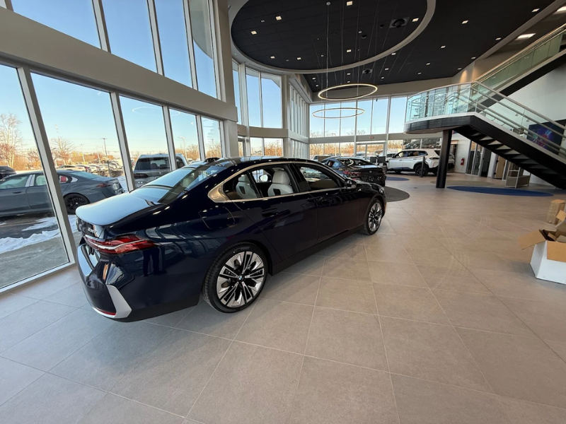 BMW showroom experience in Grand Blanc
