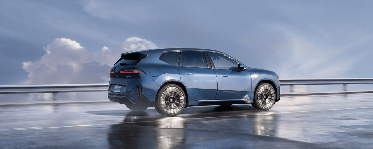 BMW xDrive driving in changing Michigan road conditions