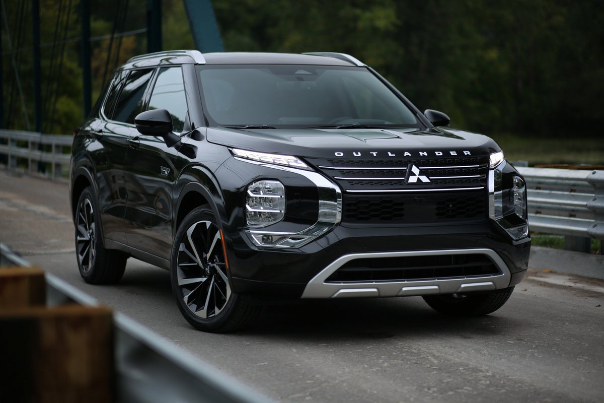 2023 Mitsubishi Outlander PHEV Priced From $39,845, US Sales to
