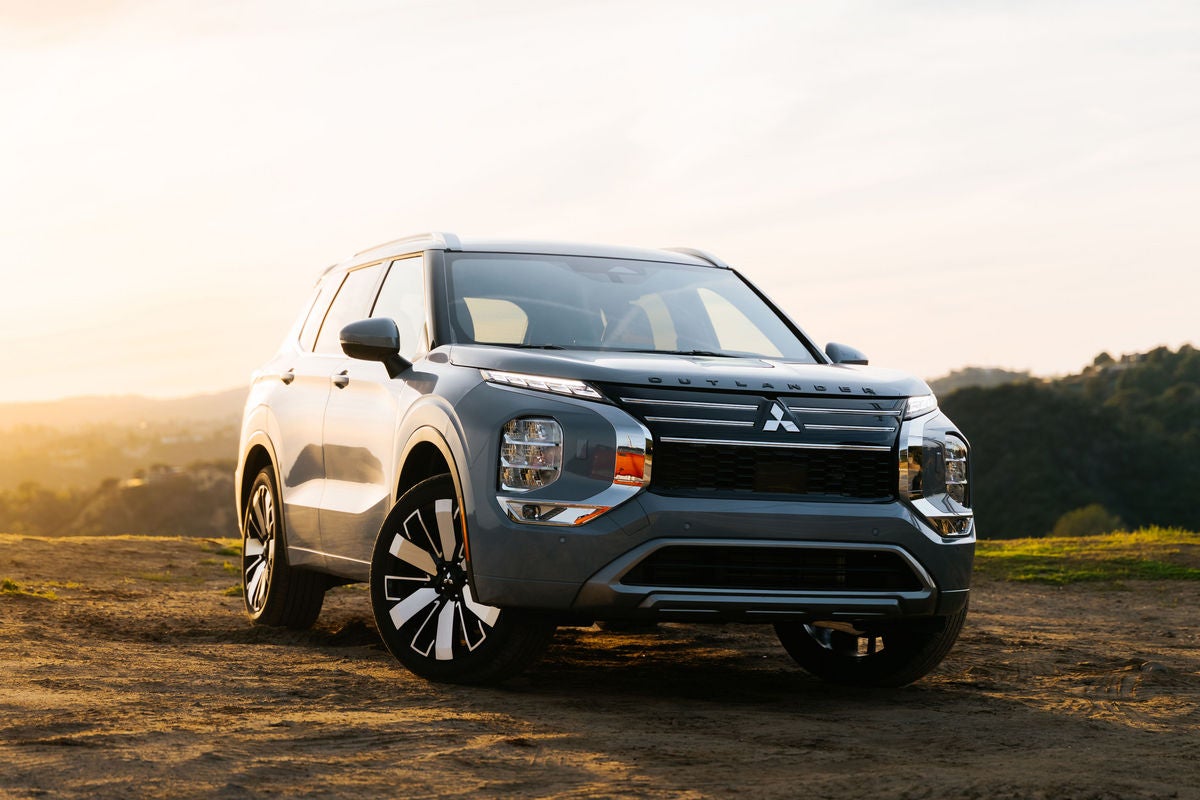 2025 Outlander Front Passenger