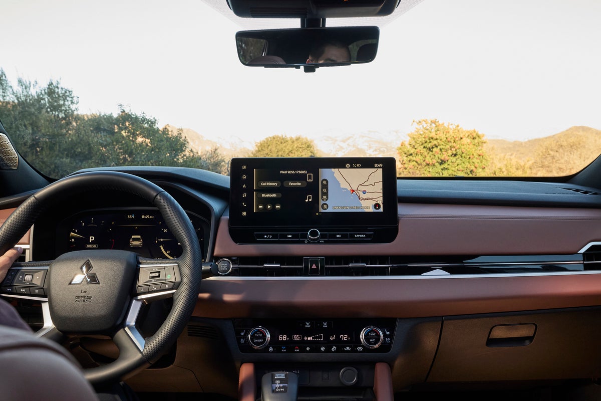2026 Mitsubishi Outlander Debuts with AT&T 5G Connectivity