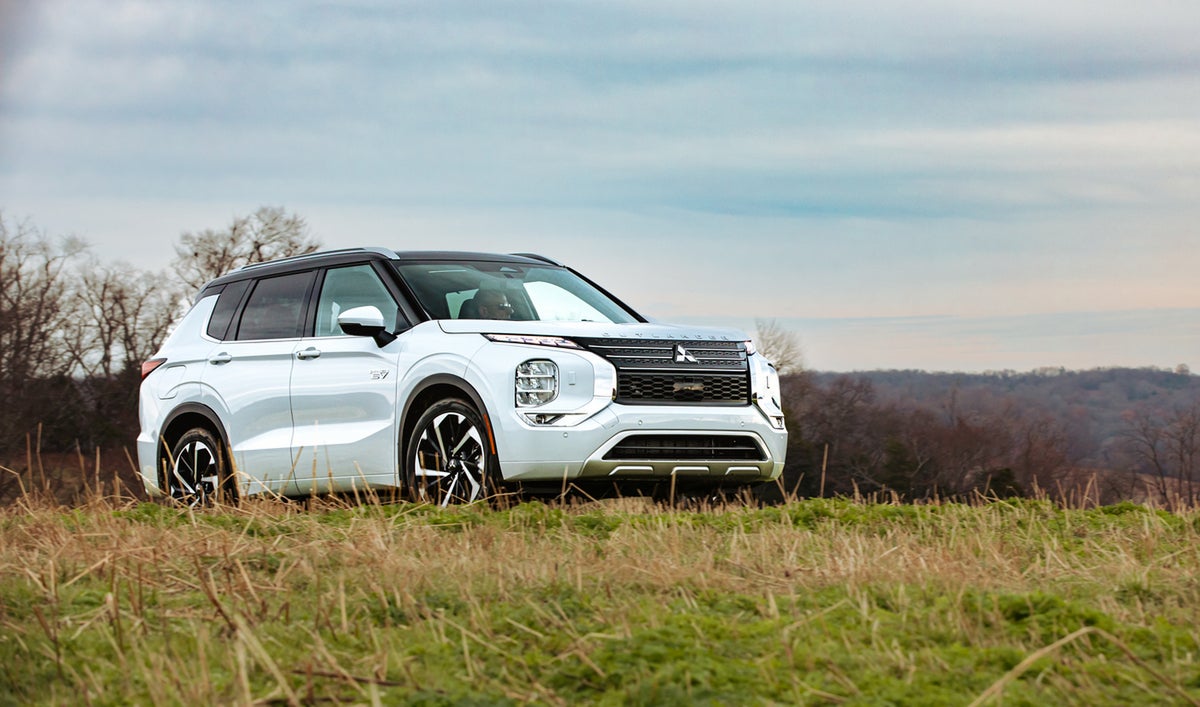 Mitsubishi Outlander PHEV Selects