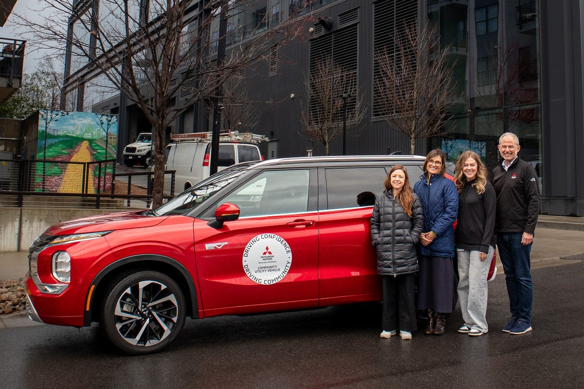 Heritage Mitsubishi Supports Local Communities with Outlander PHEV Loan