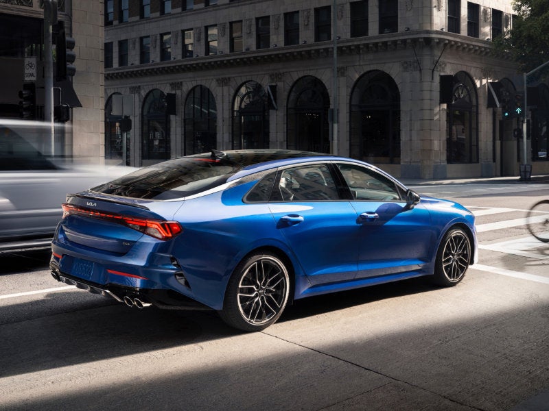 2023 Kia K5 vs 2023 Toyota Camry Comparison near Randolph OH